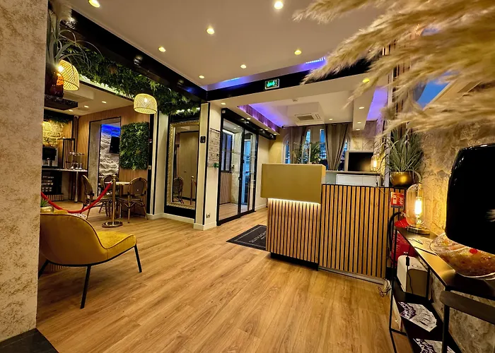 Hotel Nation Montmartre Parigi